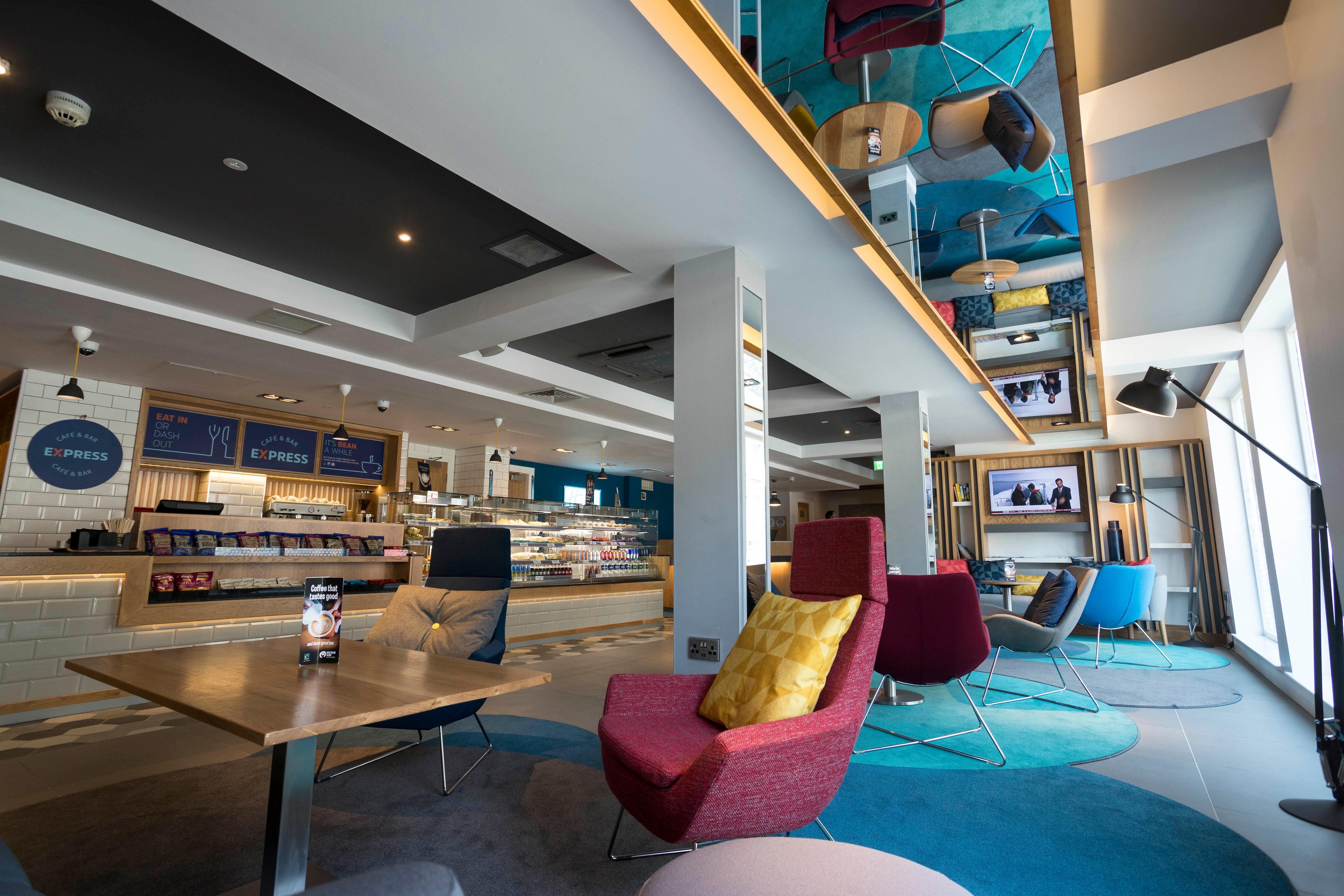 Holiday Inn Express Aberdeen City Centre By Ihg Esterno foto