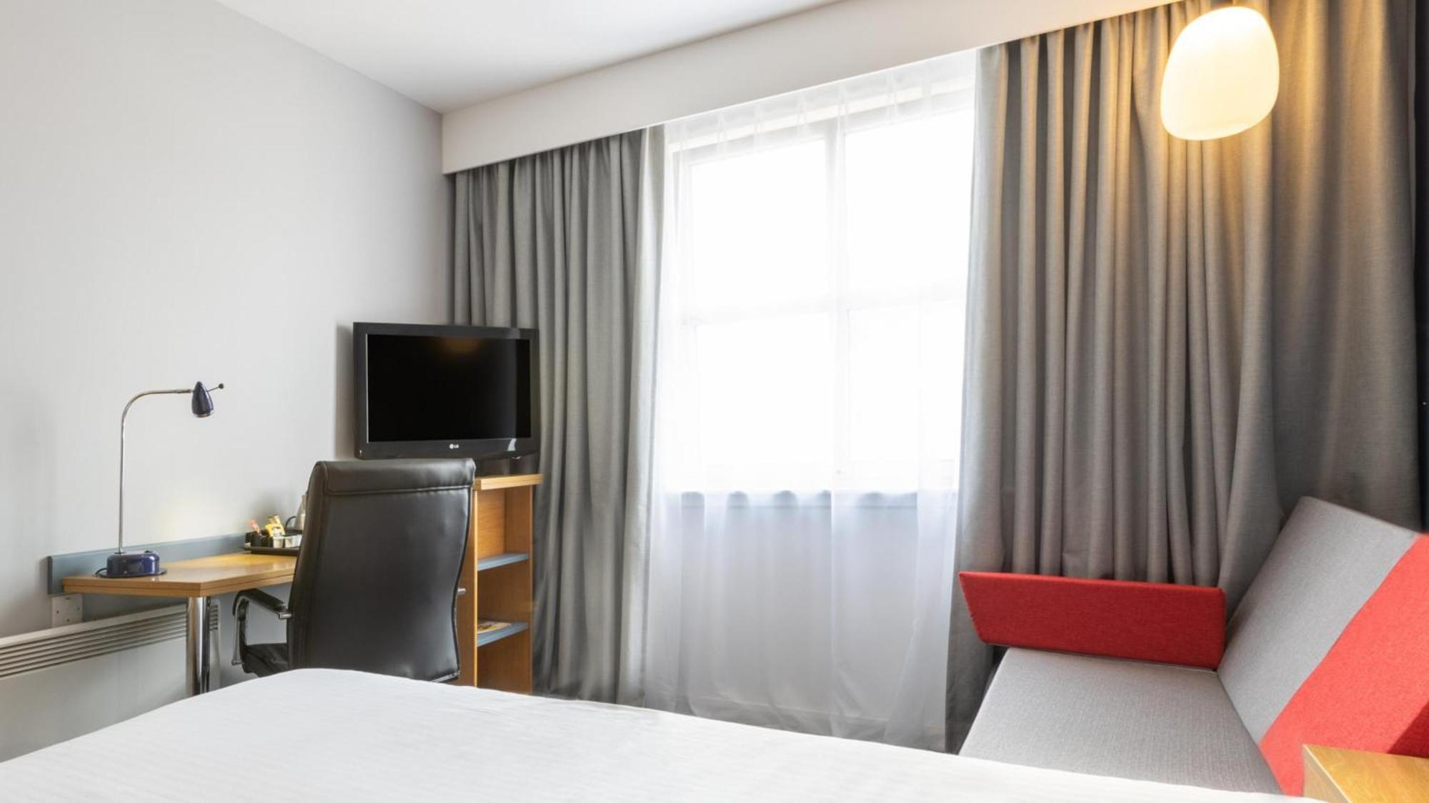 Holiday Inn Express Aberdeen City Centre By Ihg Esterno foto